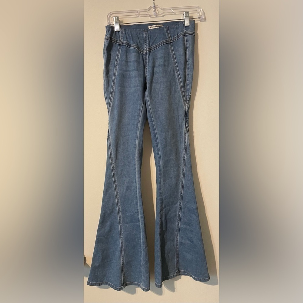 We The Free Pull On Flare Crvy Jeans Medium Wash Size 24